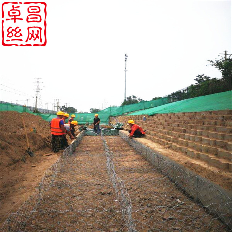 堤防駁岸雷諾護(hù)墊、綠濱墊護(hù)腳規(guī)格價(jià)格